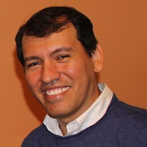 Meet your Posher, Juan fernando